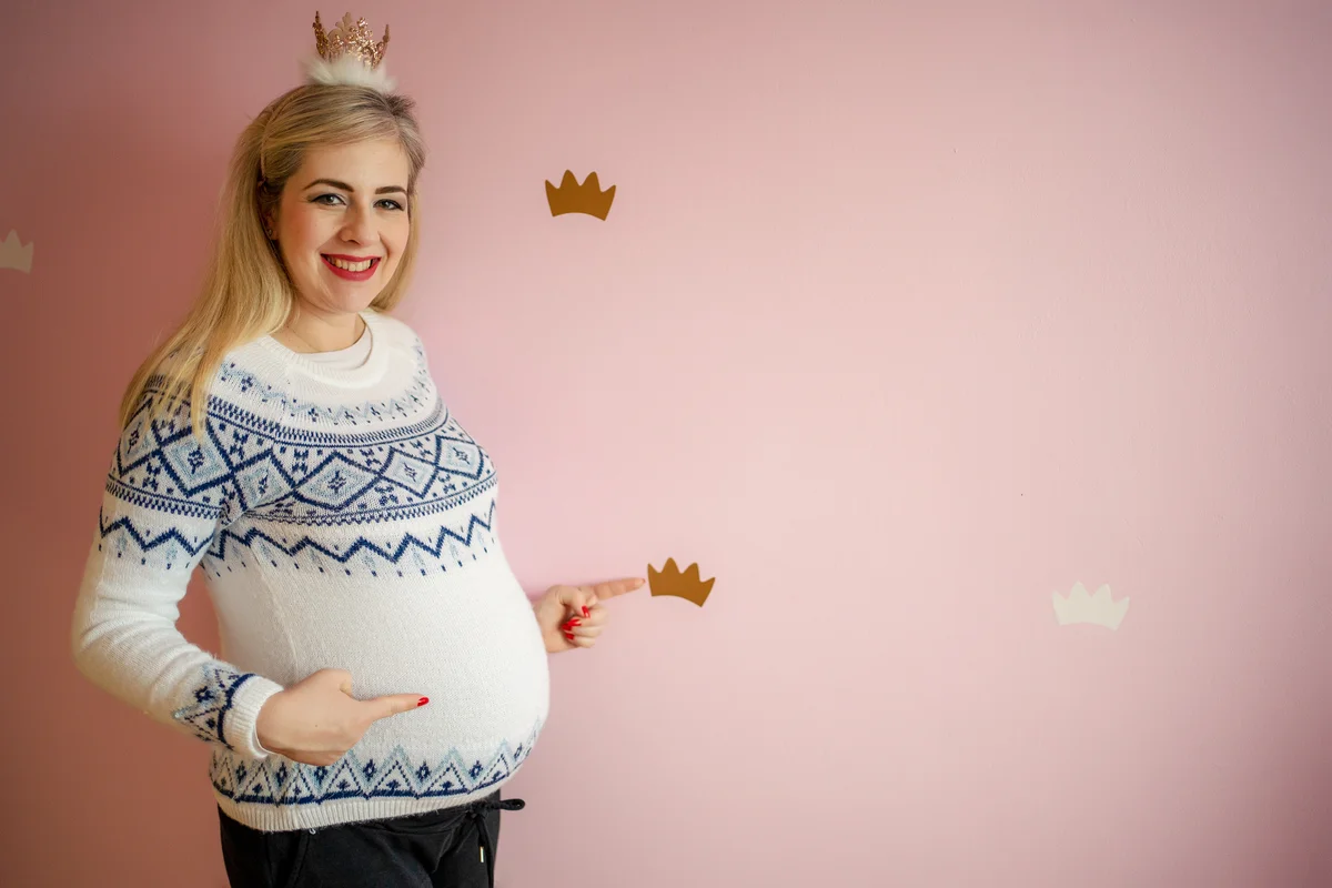 pregnant woman with crown