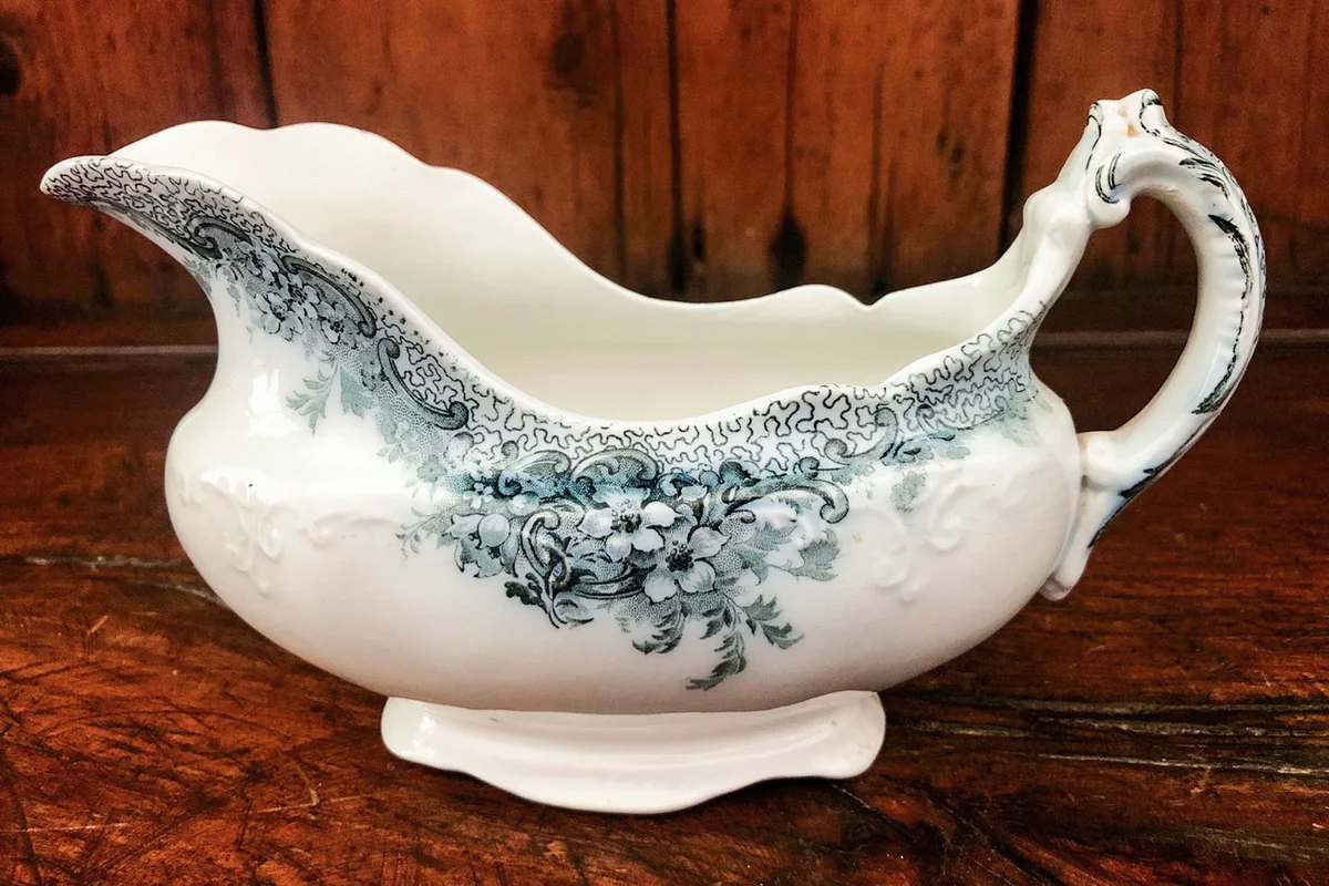 19th Century Alfre Meakin Albemarle Porcelain Gravy Boat,England,Rare,Blue Transfer-ware,Blue Flow