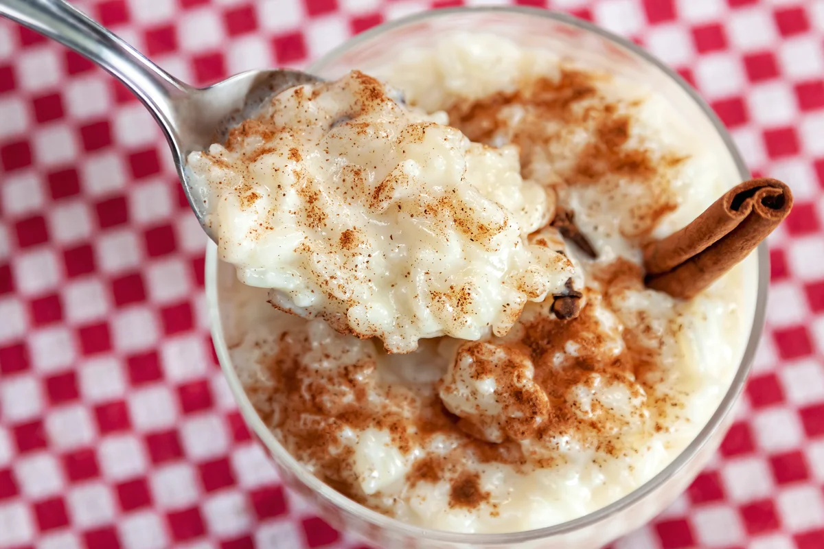 slow cooker rice pudding with cinnamon