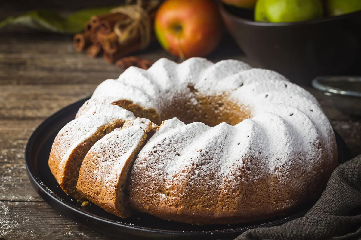 fall applesauce cake recipe
