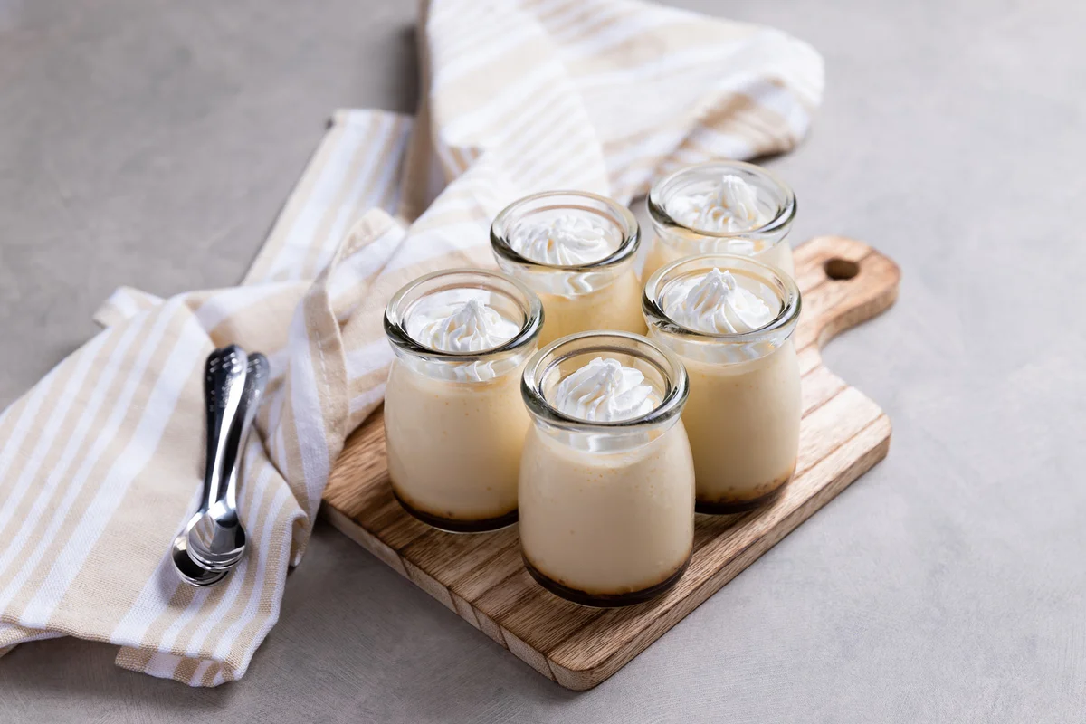 Eggnog Pudding Shot
