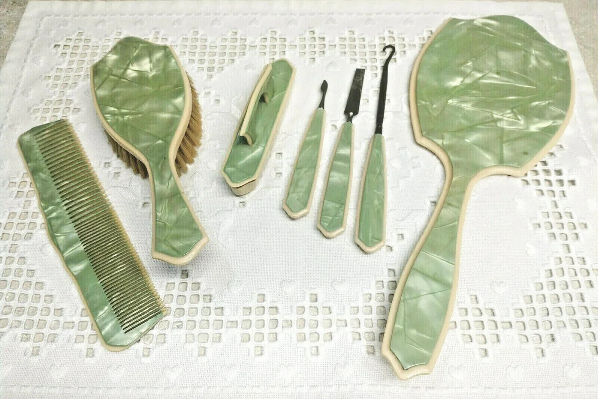 Vintage Celluloid Bakelite Green Dresser Vanity Set, 7 Pieces