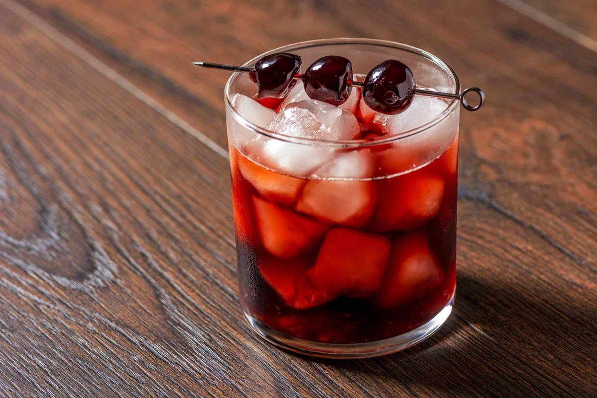 string lights old-fashioned Christmas cocktail recipe
