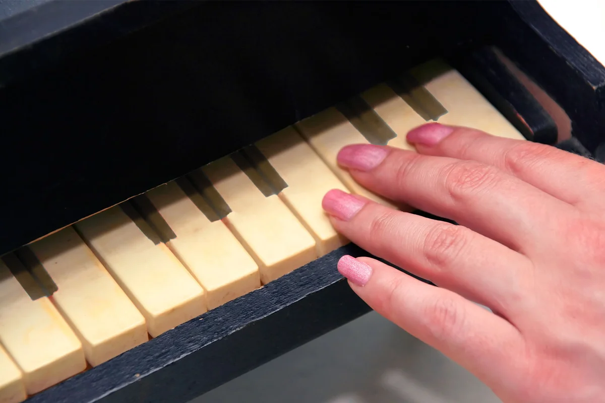 antique toy piano