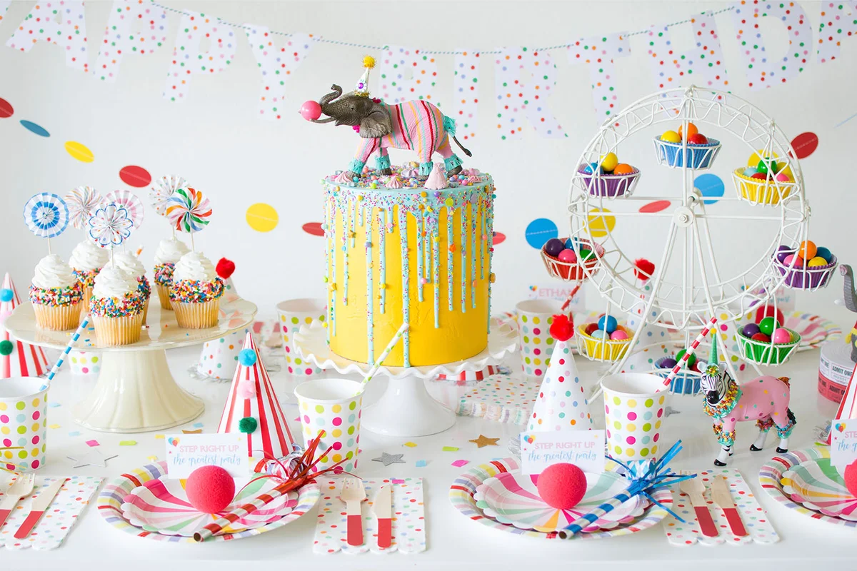 Circus party tables cape