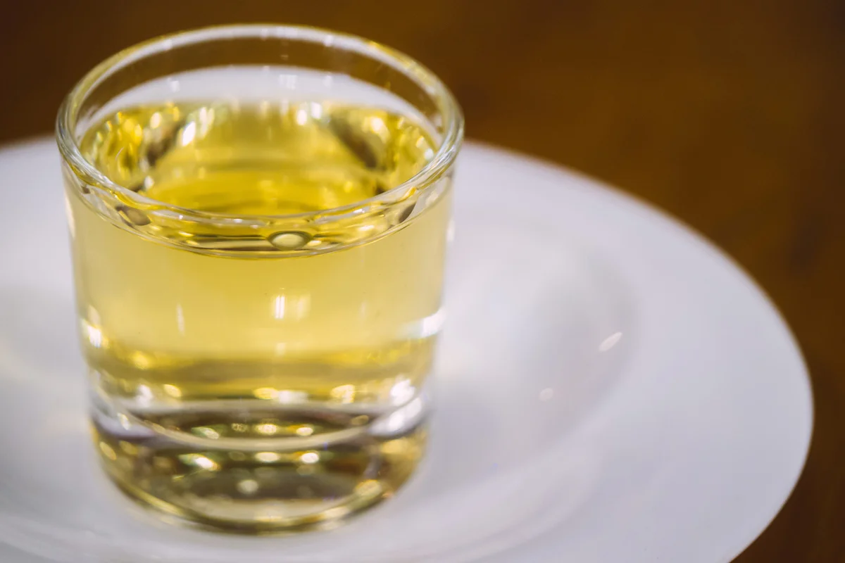 Traditional Snakebite Shooter