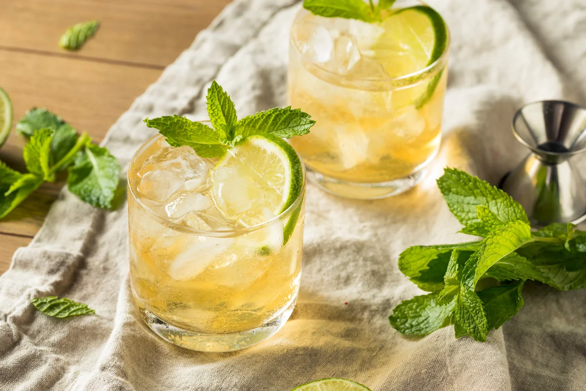 Vodka and Diet Ginger Ale