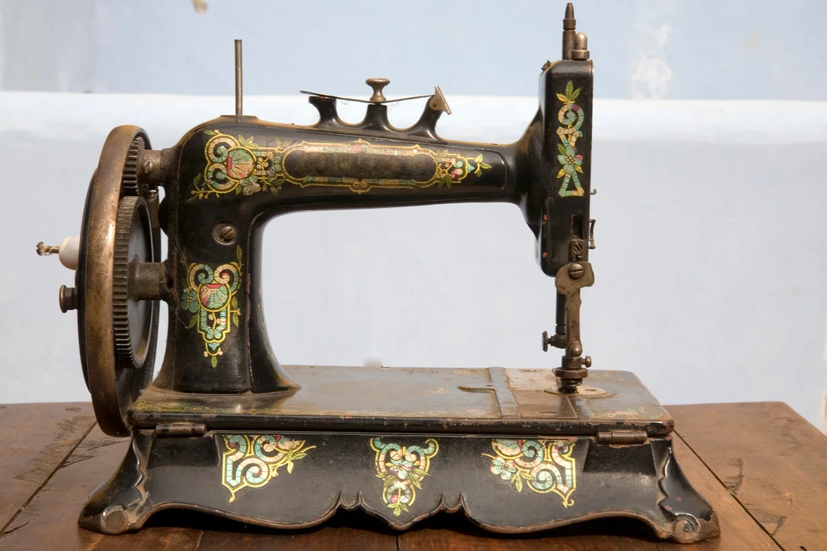 antique sewing machine
