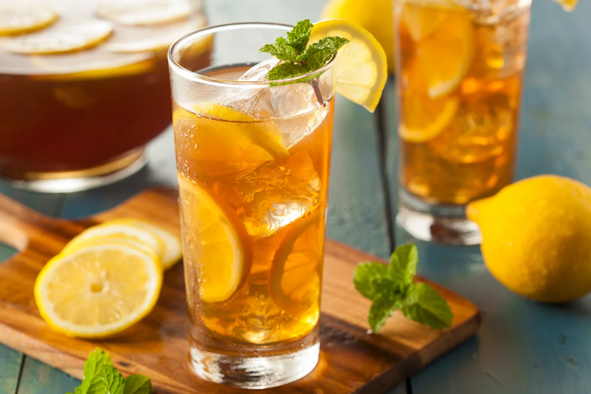 Highballs typically have a spirit cut