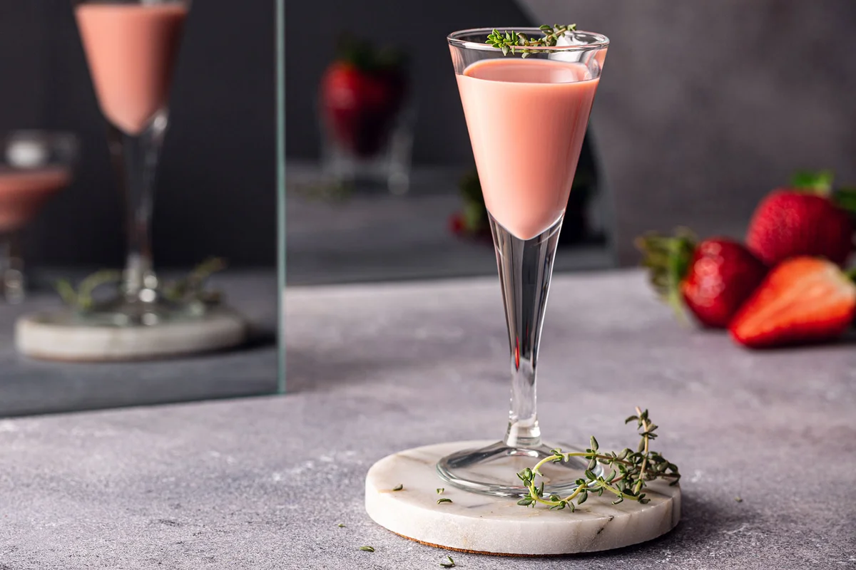 red velvet cake martini