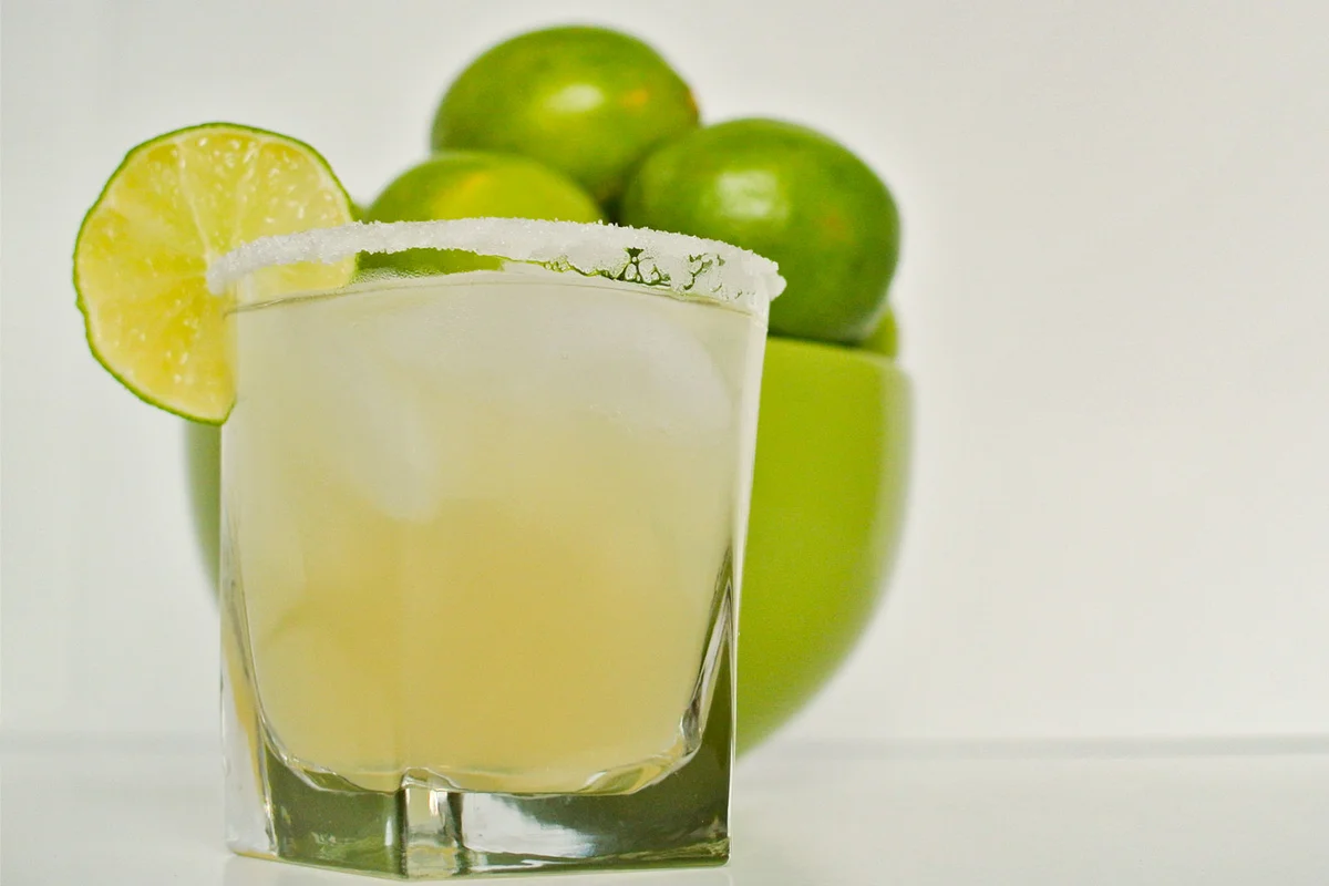 classic margarita cocktail