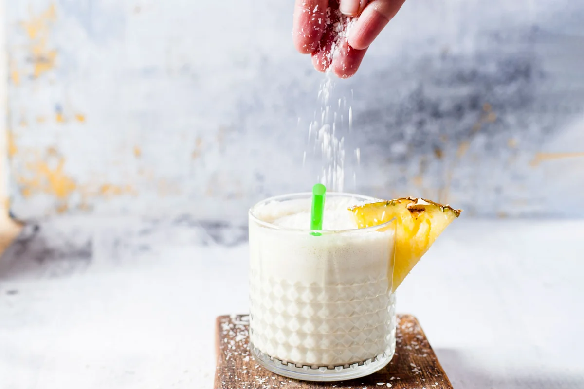 Baileys snow on the beach cocktail