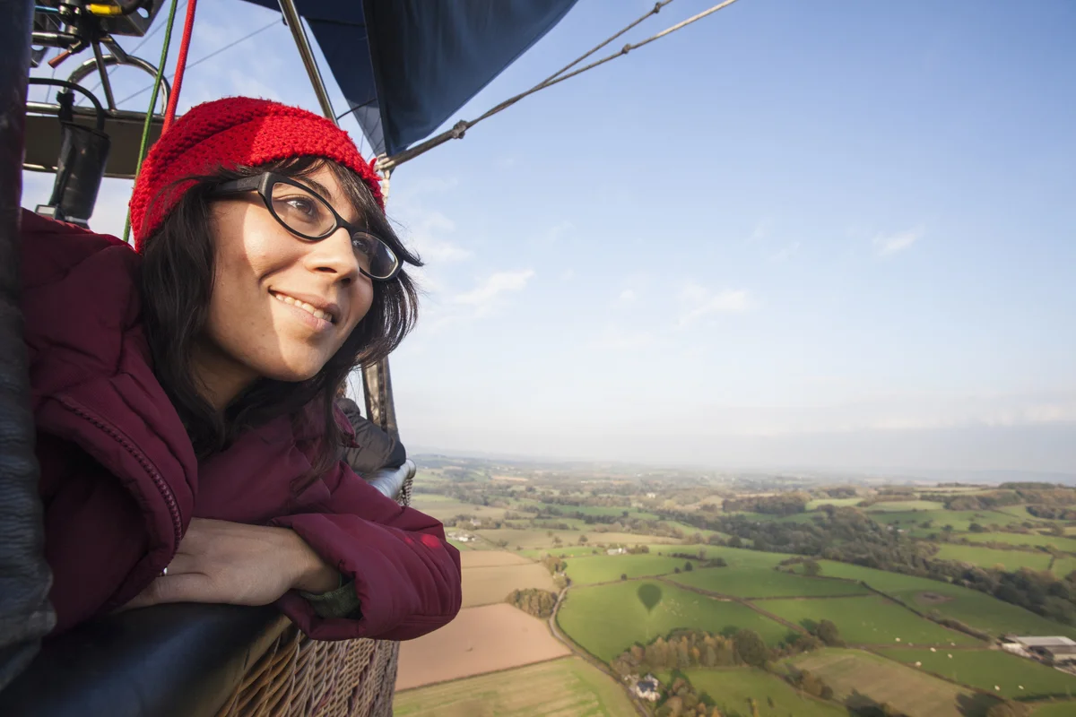 woman hot air balloon ride for thirtieth birthday
