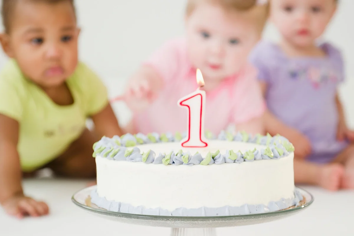 one year old babies at birthday party