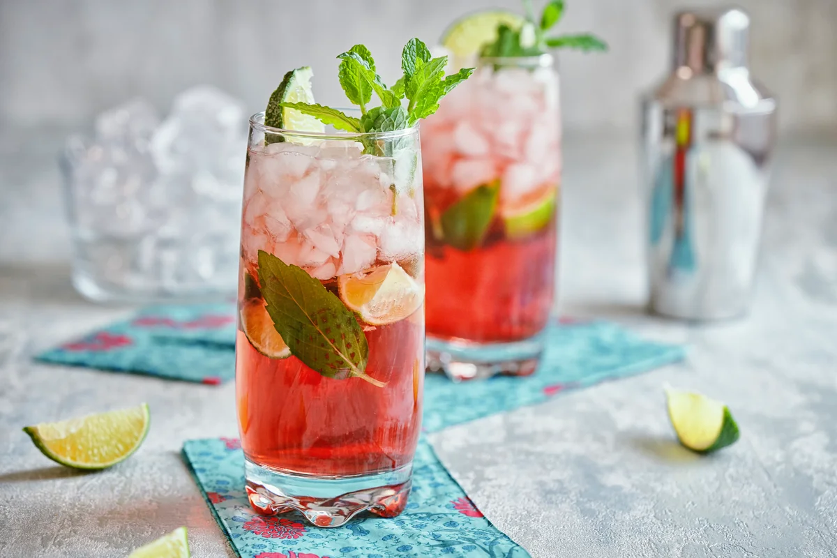 fruity seabreeze cocktail