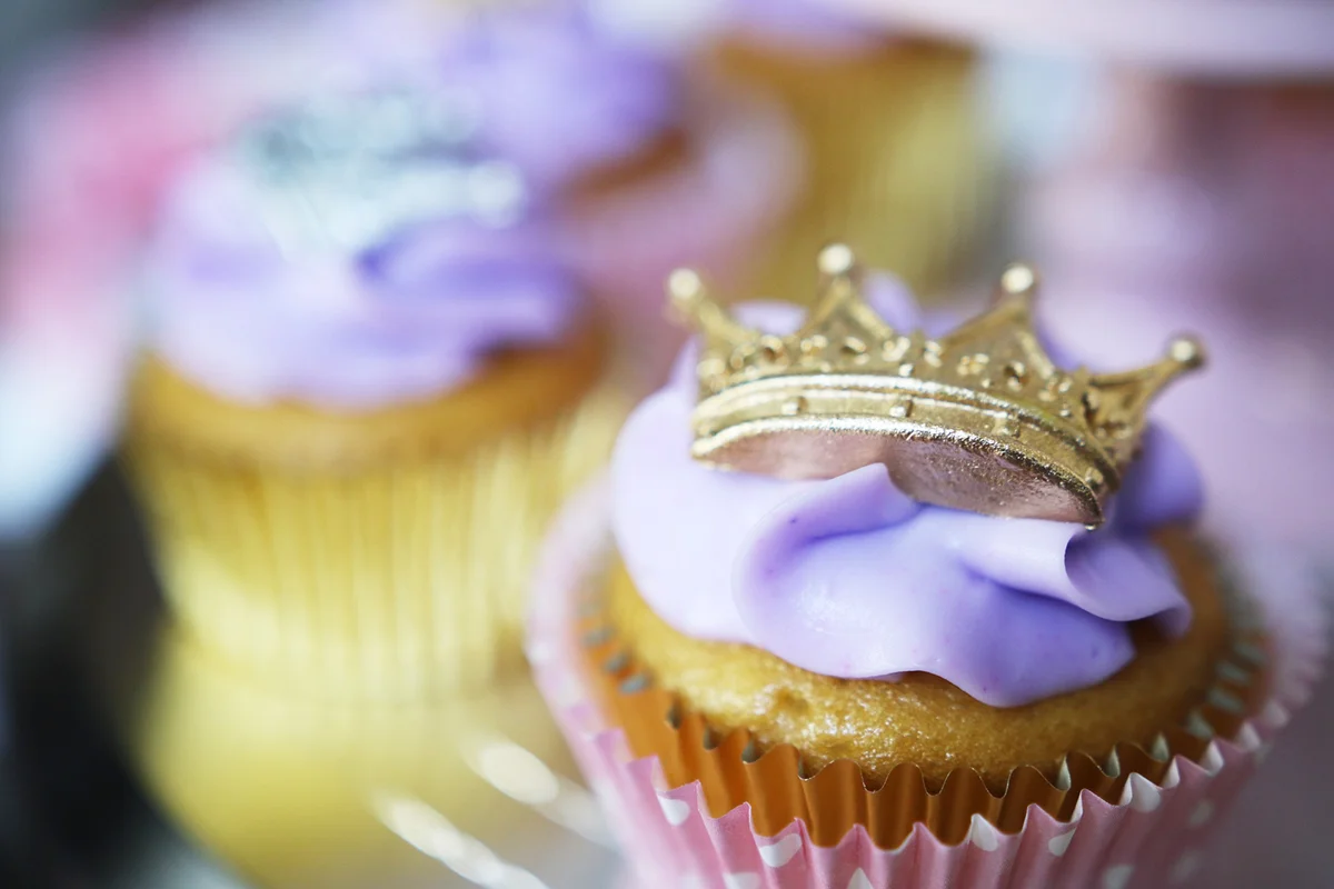 Cupcakes With Golden Crown