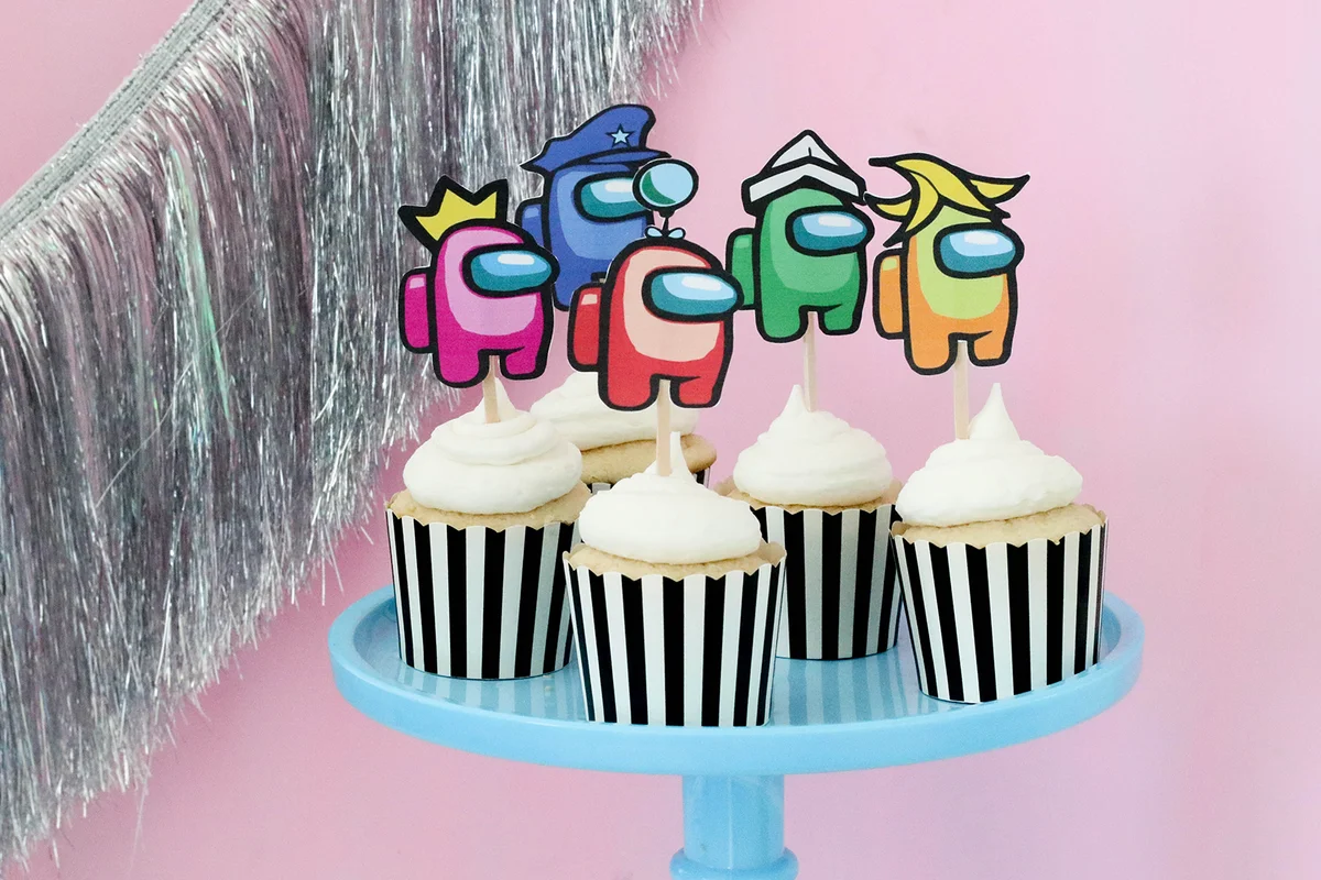 Among Us cupcakes