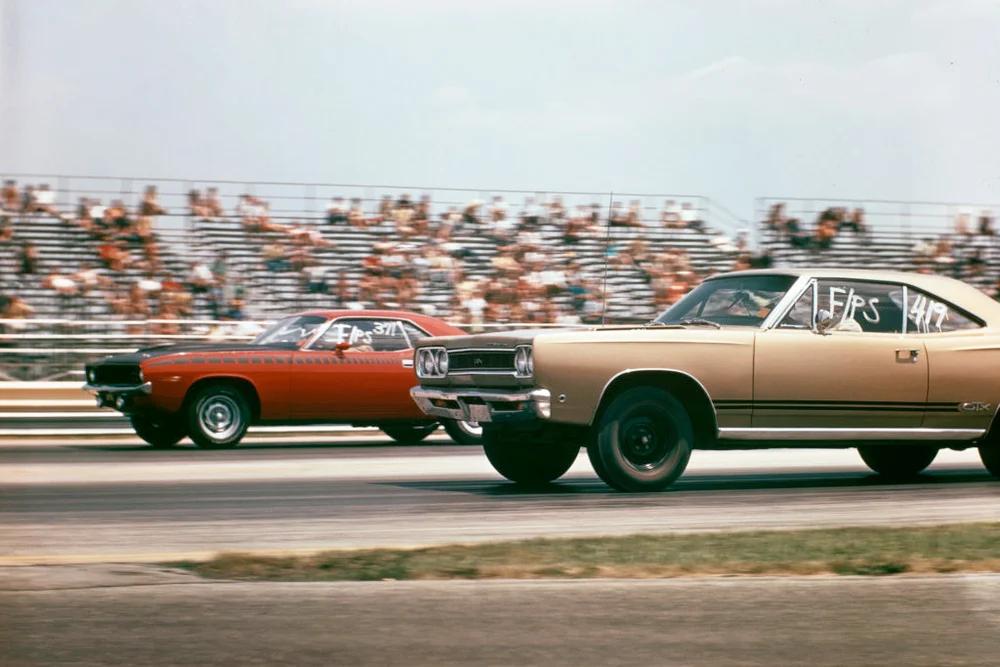 1970s 2 Cars drag racing