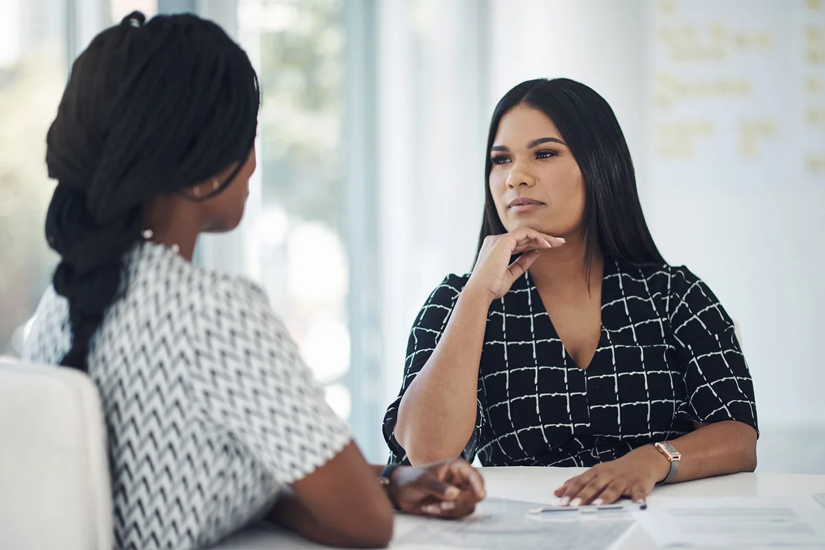 employee talking to HR about bereavement leave