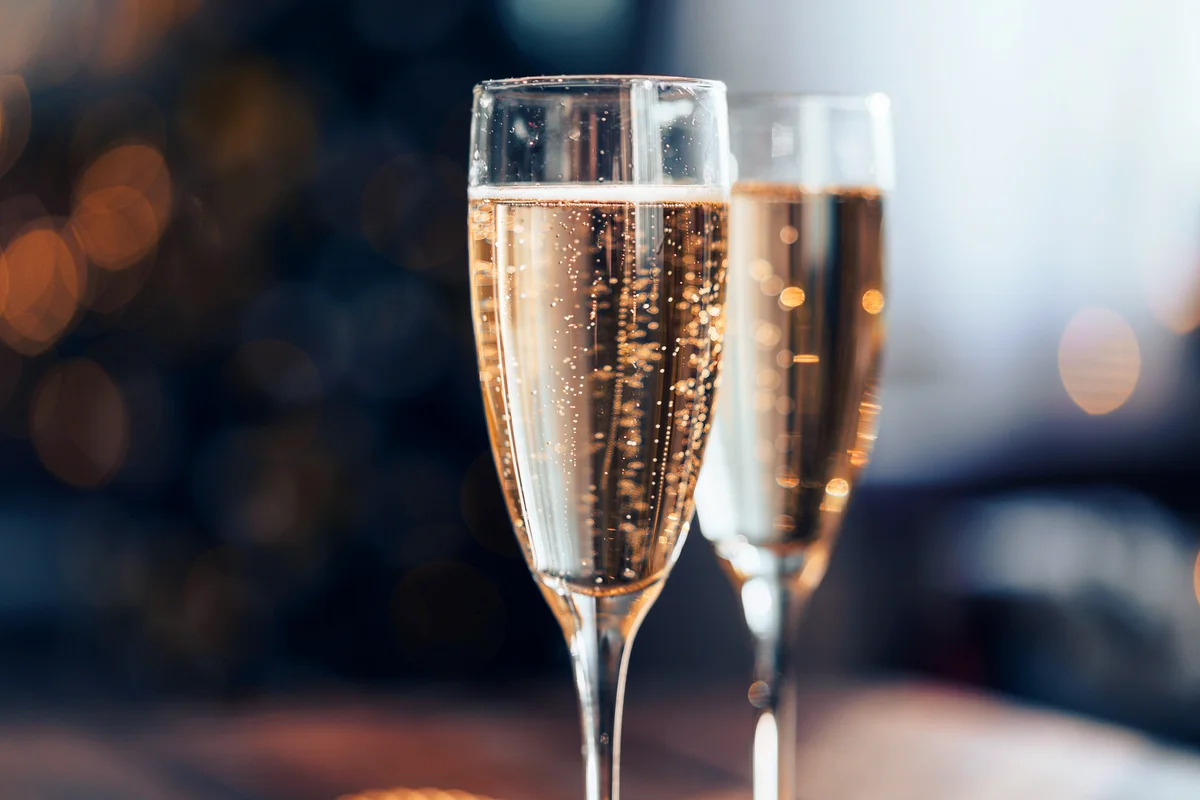 Glasses with champagne