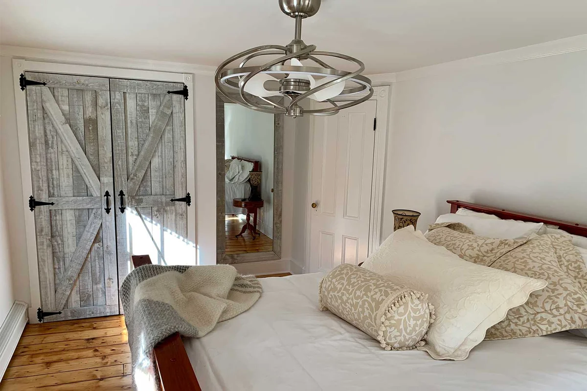 vintage farmhouse fan in bedroom