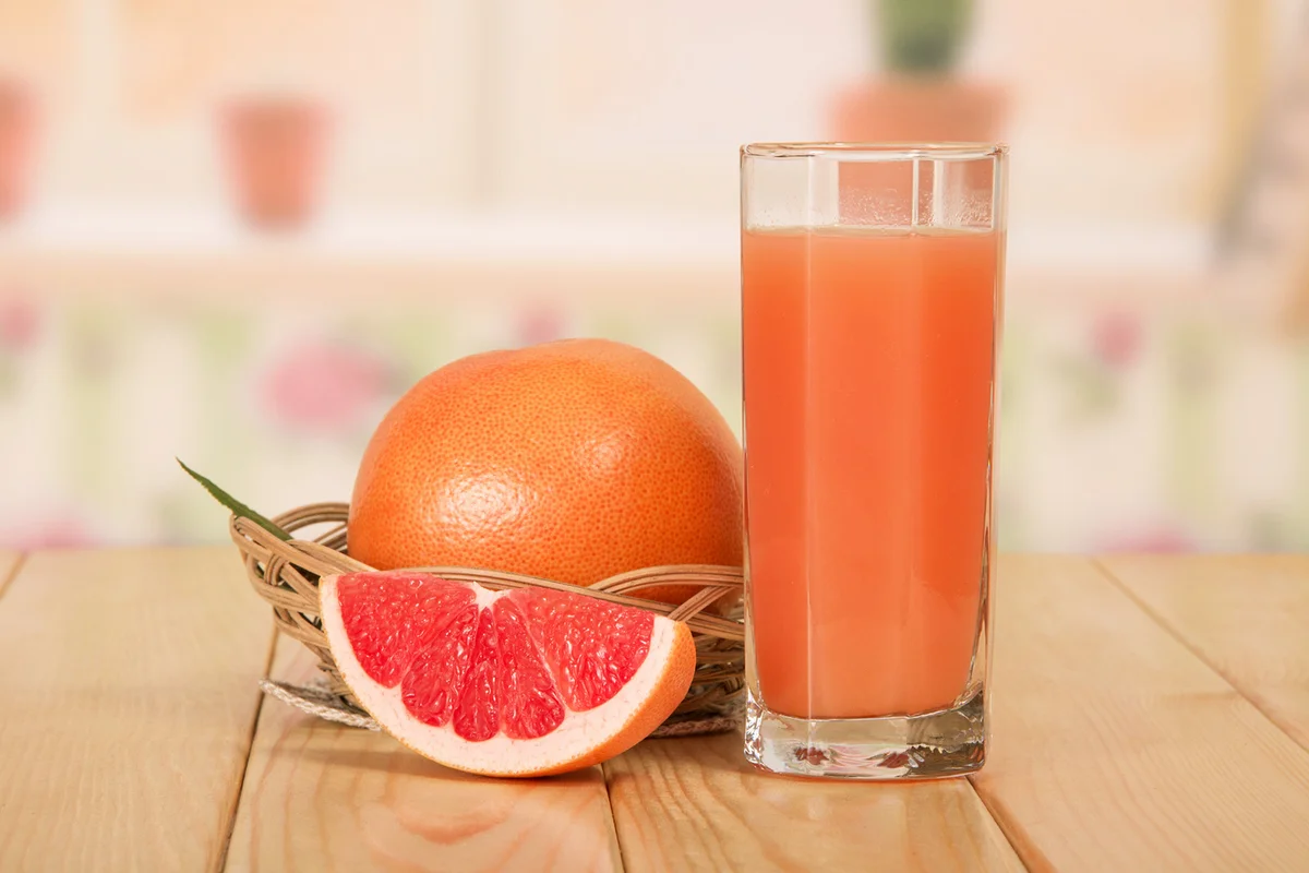 Gin and Grapefruit Juice