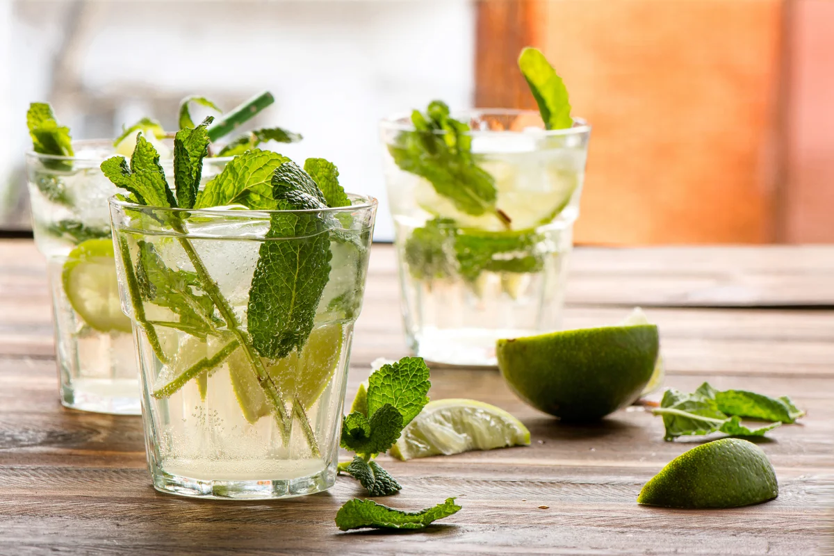 mojito cocktails on wood table