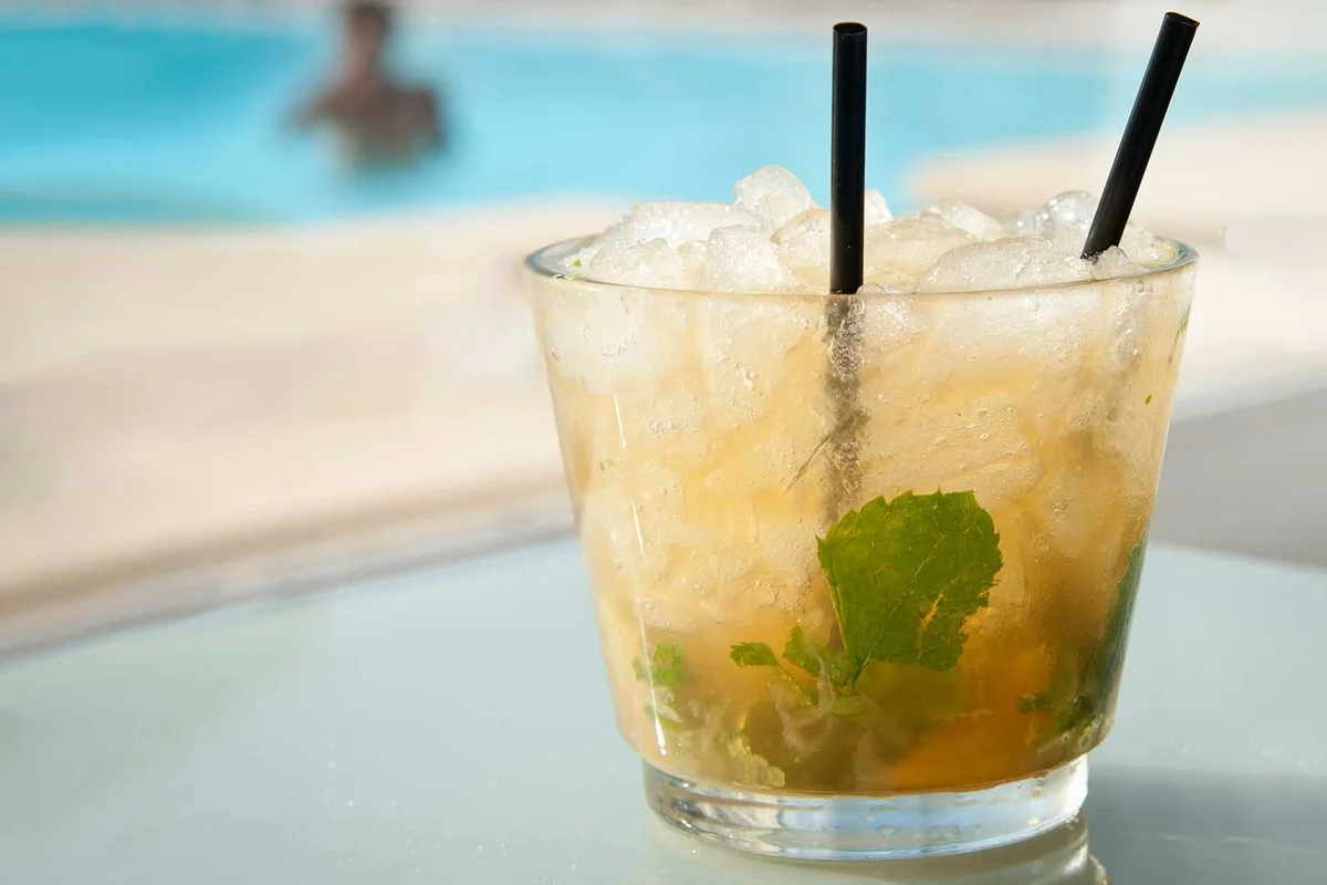 Spiced mint julep cocktail