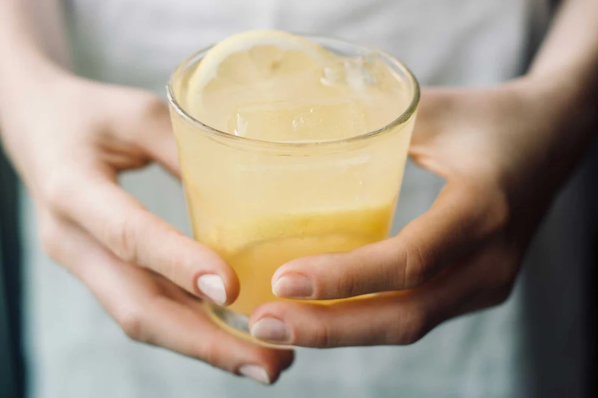 lazy lemonade cocktail