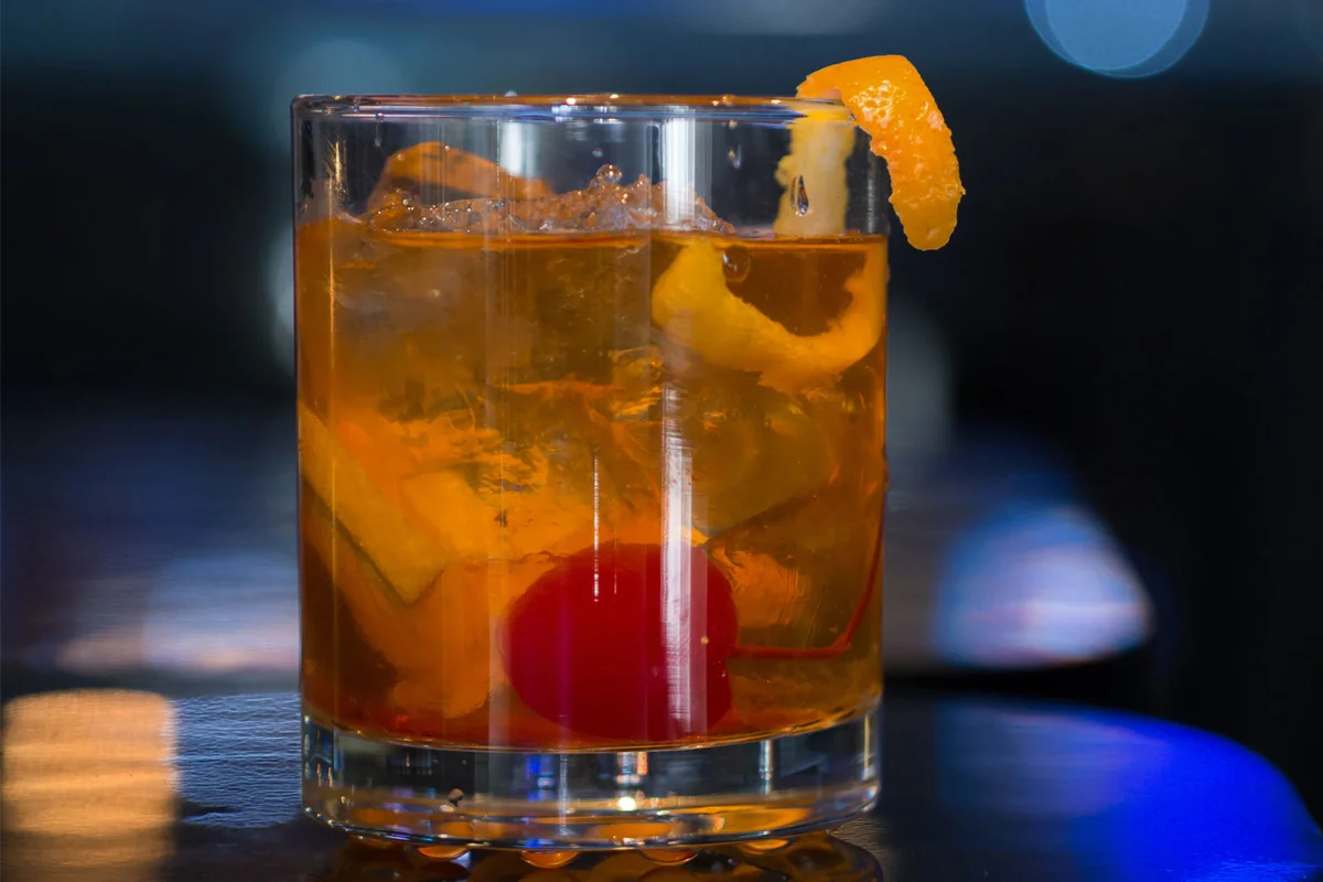 old fashioned cocktail