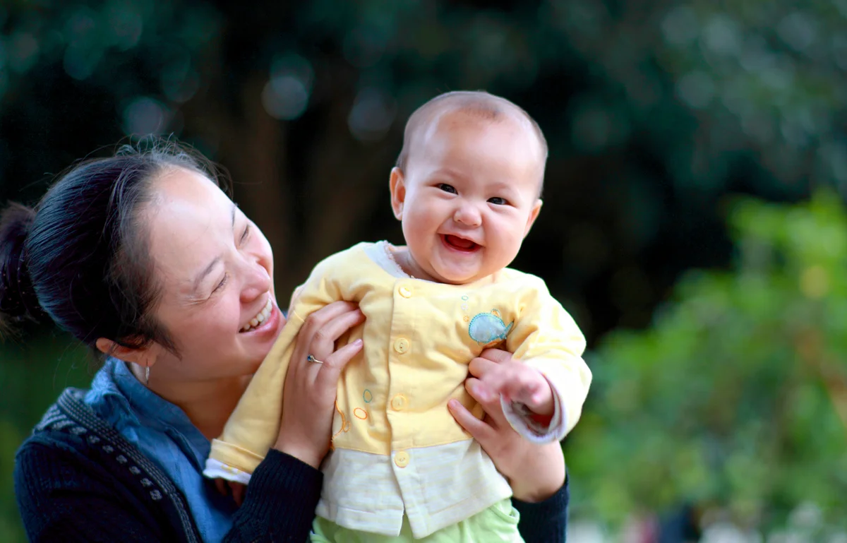 Mongolian mother and daughter