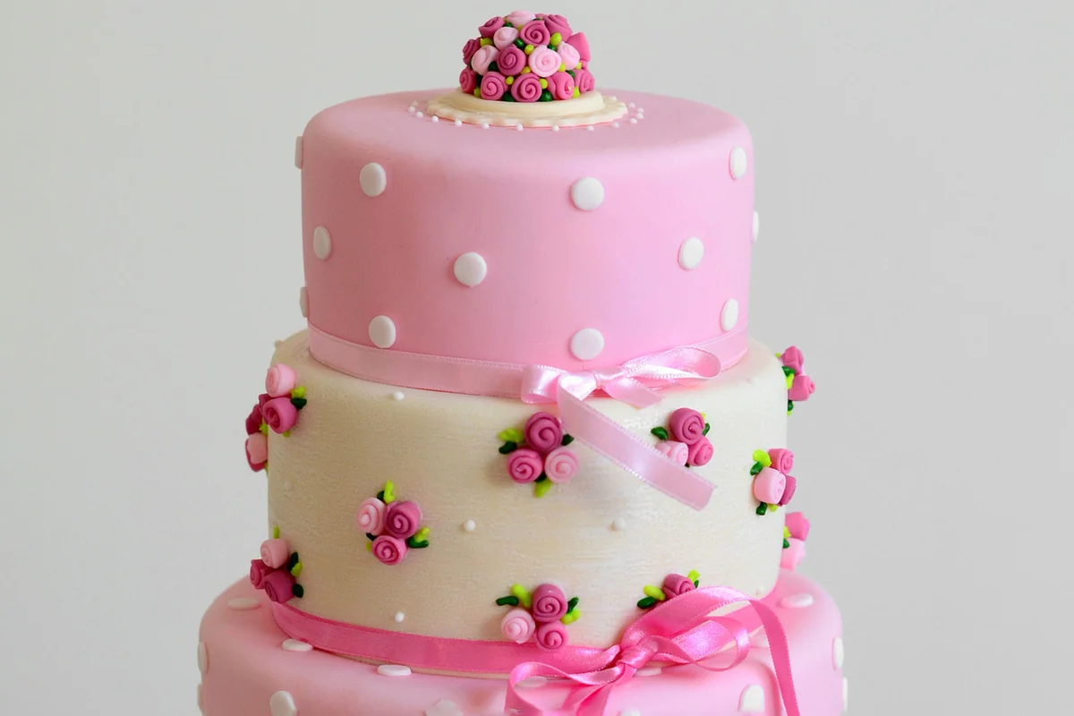 floral rose vintage cake