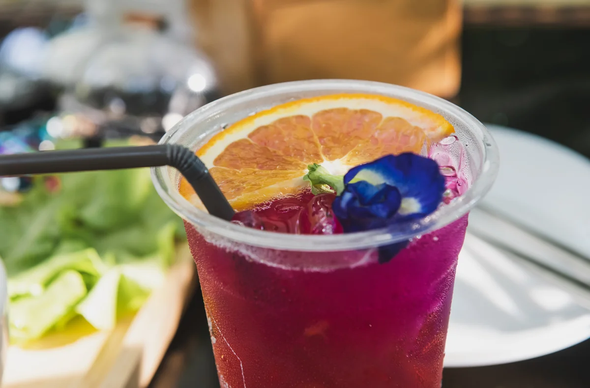 violet fizz purple cocktail
