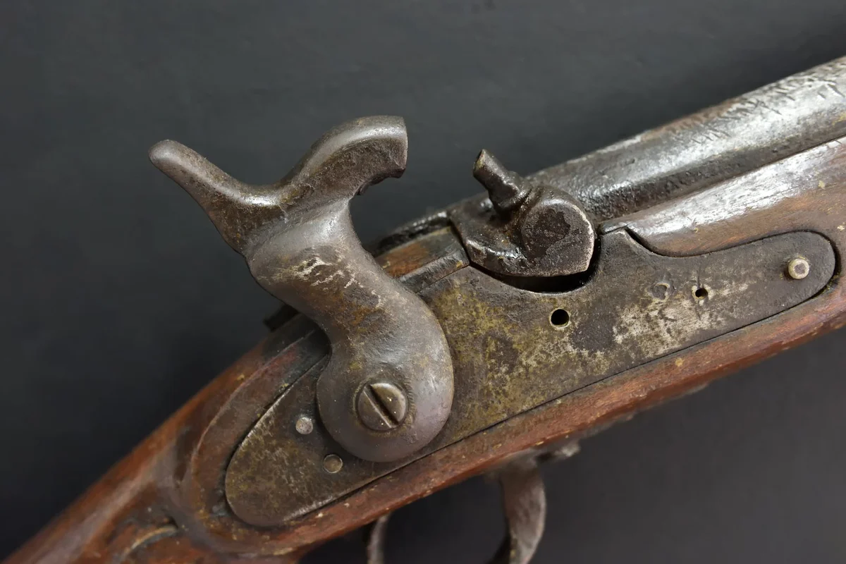 flintlock rifle mechanism