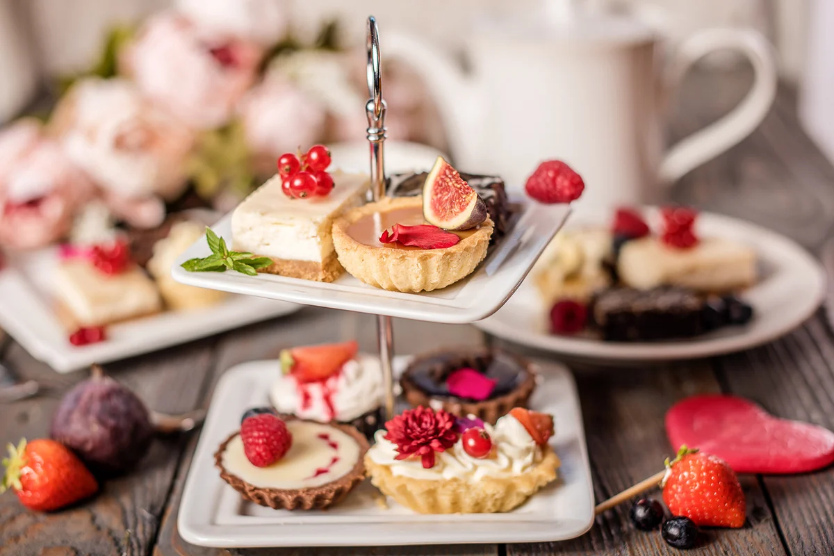 Petit fours with Delicate Decorations