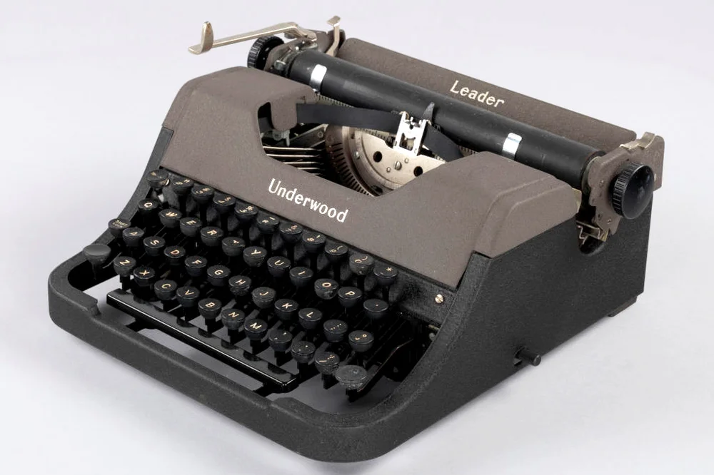 Underwood Typewriter And Case