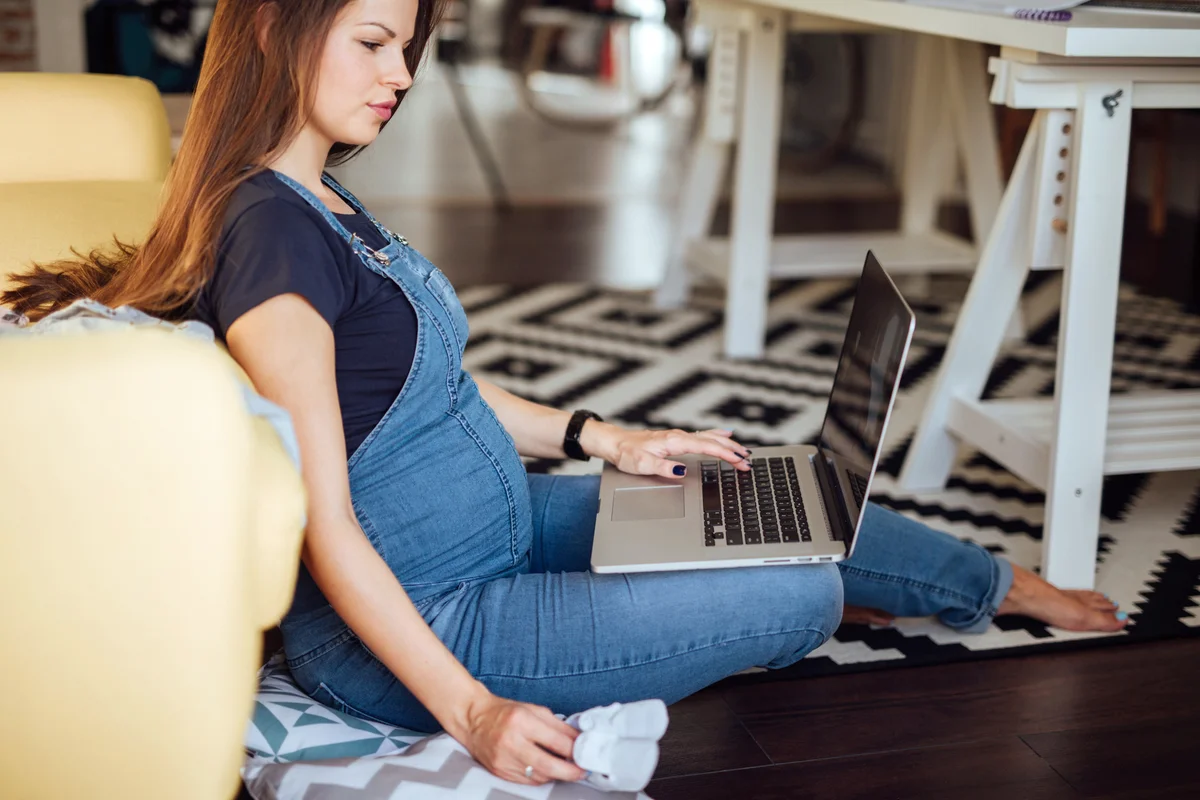 Pregnant woman searching for baby names online