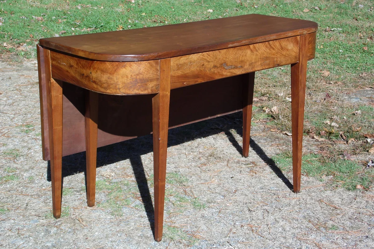 Antique Federal Hepplewhite Single Drop Leaf Gate Leg Game Table Dining Table