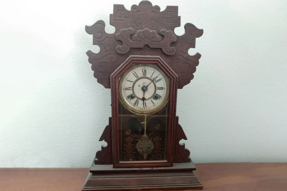 Waterbury Gingerbread clock