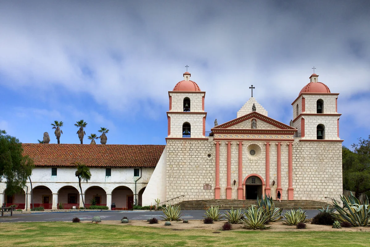 Santa Barbara Mission, front on shot of facade and cloisters