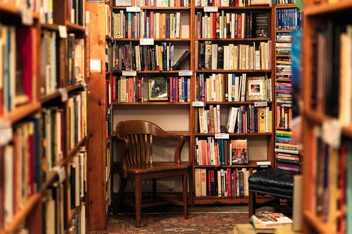 used bookstore shop