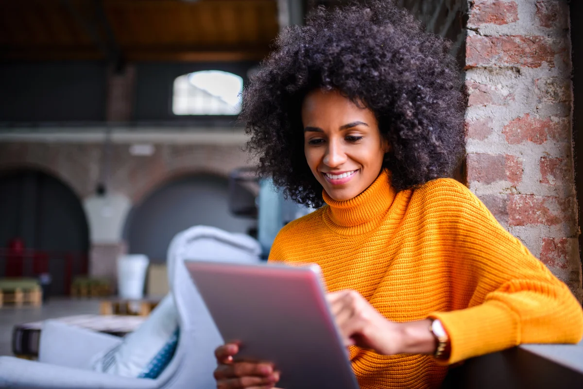 woman bidding at online auction