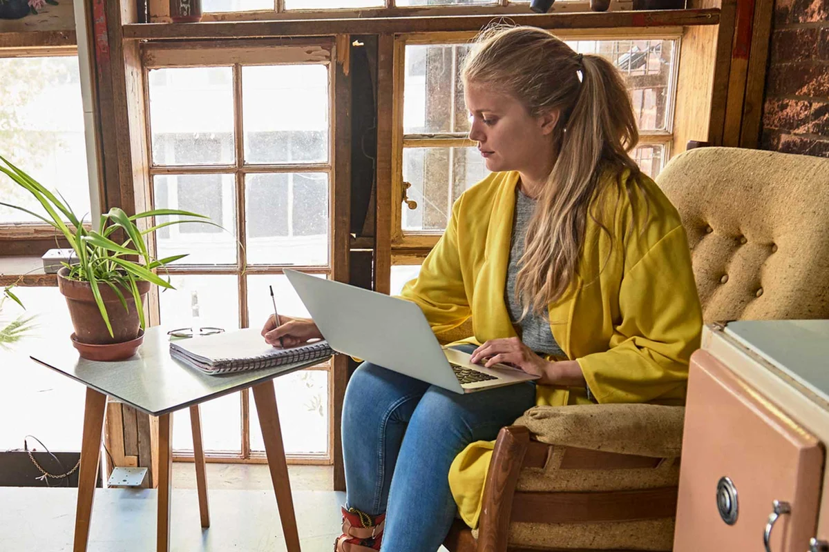 woman researching online auctions