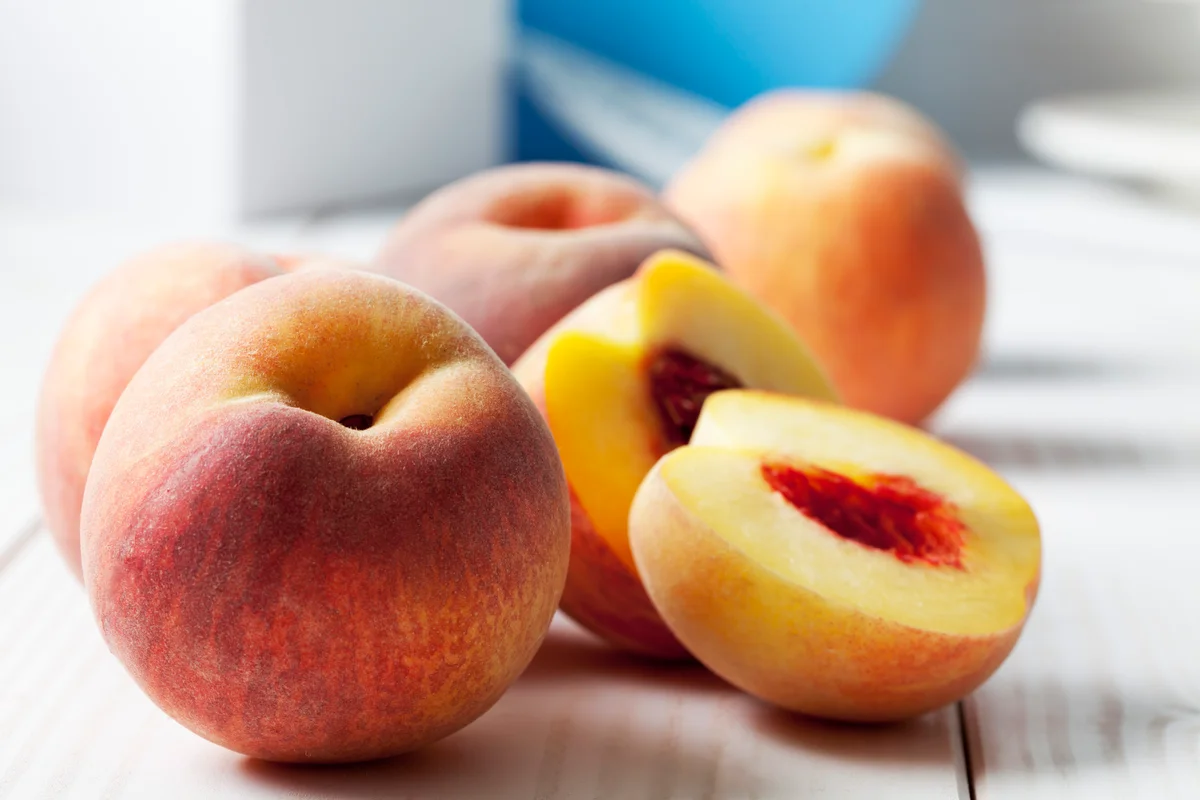 peaches for infused gin