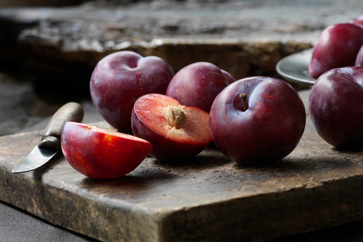 Plums for infused gin