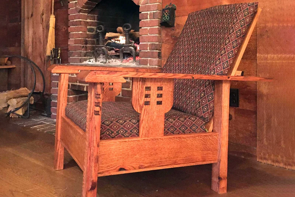 Arts and Crafts Style Morris Chair Frank Lloyd Wright