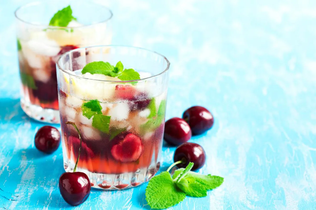 Whiskey Fruit Smash
