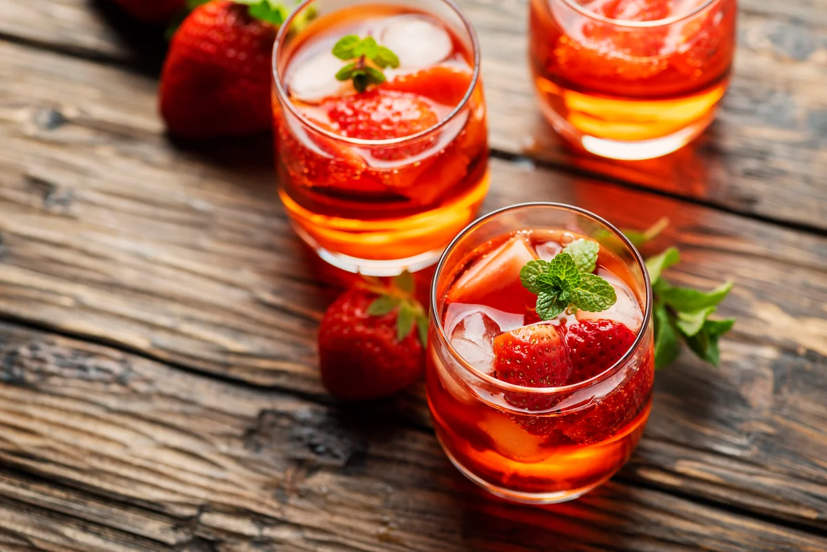 strawberry black pepper tonic