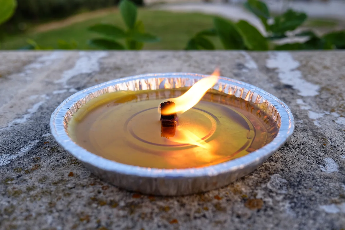 citronella candle