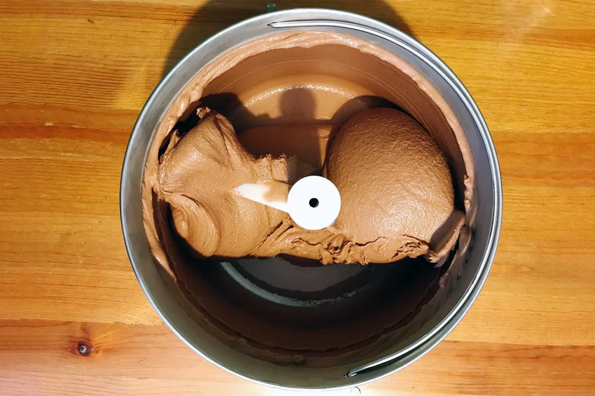 homemade chocolate ice cream